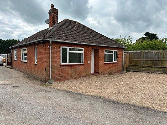 3 Bedroom Bungalow To Rent In Mersea Road, Colchester, CO2