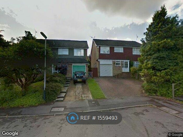 4 Bedroom Detached House To Rent In Andrews Close, Tunbridge Wells, TN2