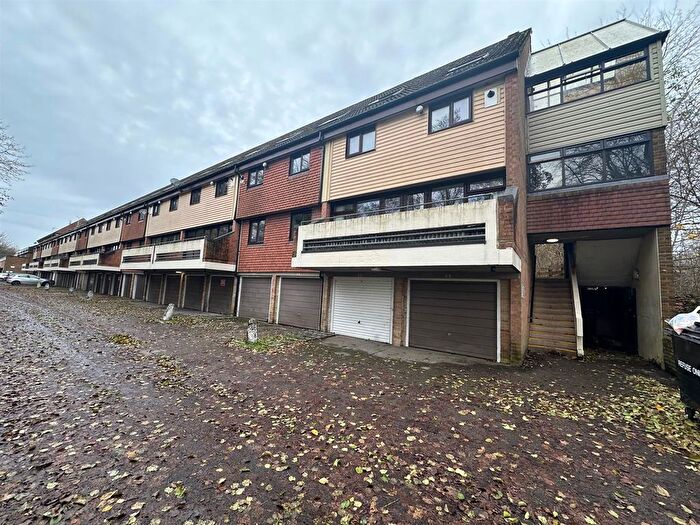 1 Bedroom Flat To Rent In Kingsway Gardens, Andover, SP10