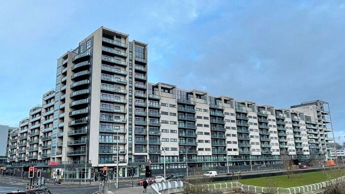2 Bedroom Flat To Rent In Lancefield Quay, Finnieston, Glasgow, G3