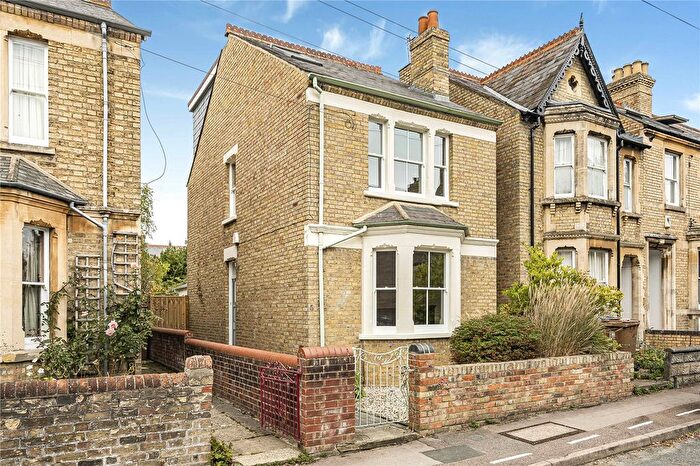 3 Bedroom Detached House For Sale In Southfield Road, East Oxford, OX4