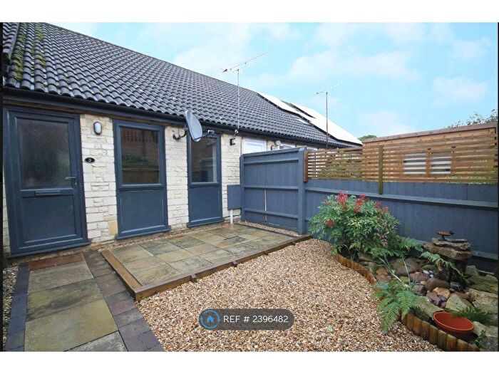 1 Bedroom Terraced House To Rent In Longwall, Brackley, NN13