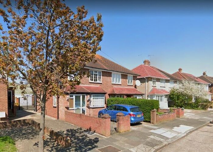 4 Bedroom Semi-Detached House To Rent In Bournemead Avenue, Northolt, UB5