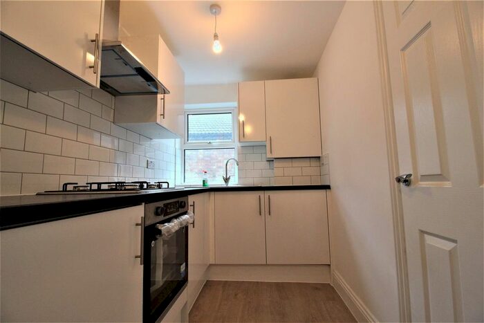 Studio To Rent In Hoe Street, Walthamstow, E17