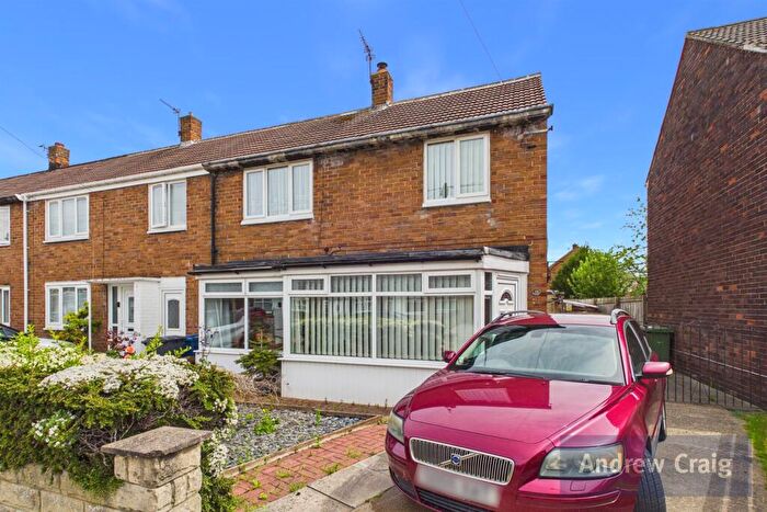 2 Bedroom End Of Terrace House For Sale In Moreland Road, South Shields, NE34