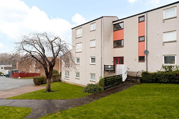 3 Bedroom Flat For Sale In / Bughtlin Green, Edinburgh, EH12