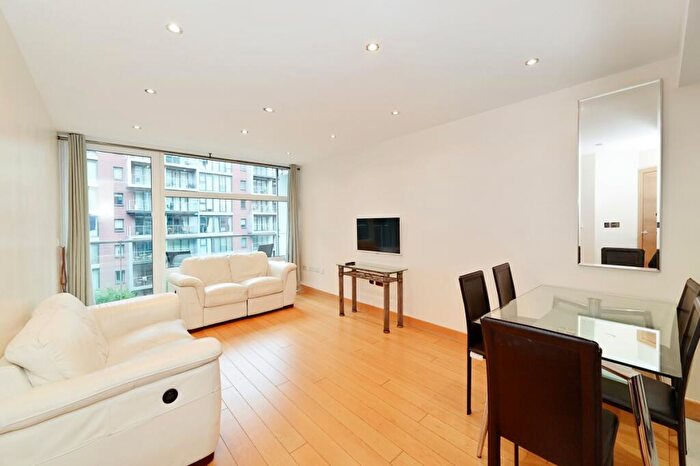 2 Bedroom Apartment To Rent In Queenstown Road Battersea, SW11