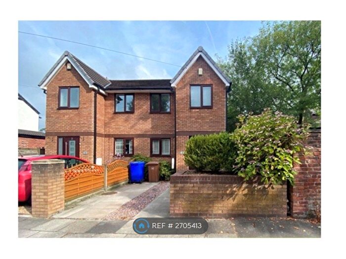 3 Bedroom Semi-Detached House To Rent In Voltaire Avenue, Salford, M6