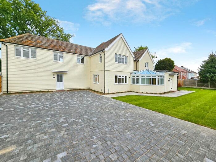6 Bedroom Detached House For Sale In Harwich Road, Little Clacton, Clacton-on-Sea, CO16