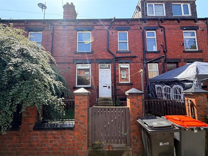 2 Bedroom Terraced House For Sale In Cecil Mount, Leeds, LS12