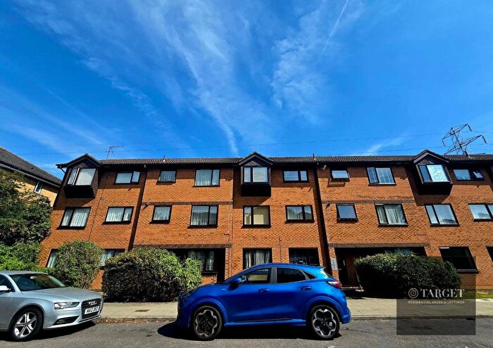 1 Bedroom Flat To Rent In Tysoe Avenue, EN3