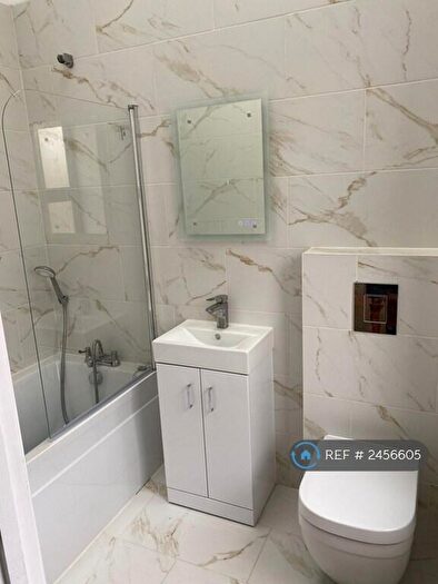 2 Bedroom Detached House To Rent In Winslow Grove, London, E4