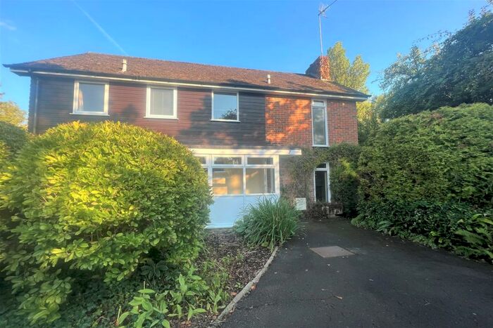 4 Bedroom Detached House To Rent In Tower Close, Horsham, RH13