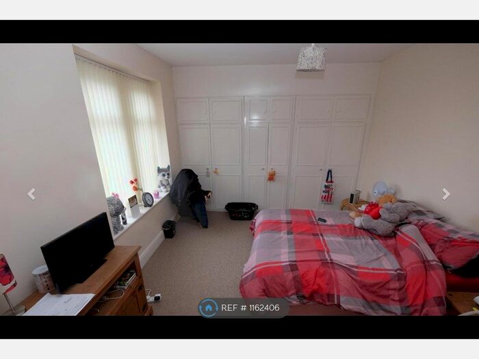1 Bedroom Flat To Rent In First Floor, Bristol, BS16