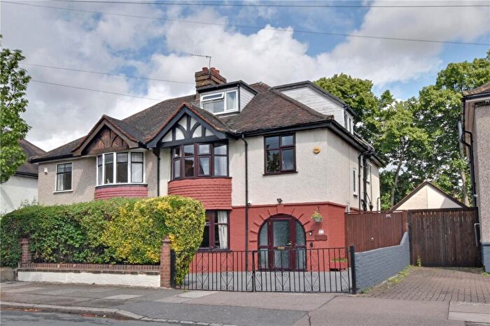 5 Bedroom Semi-Detached House For Sale In Canberra Road, Charlton, London, SE7