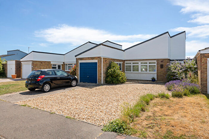 2 Bedroom Detached Bungalow For Sale In The Causeway, Pagham, Bognor Regis, West Sussex, PO21