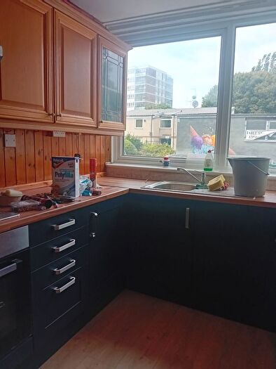 3 Bedroom Flat To Rent In Inglemere Road, London, SE23