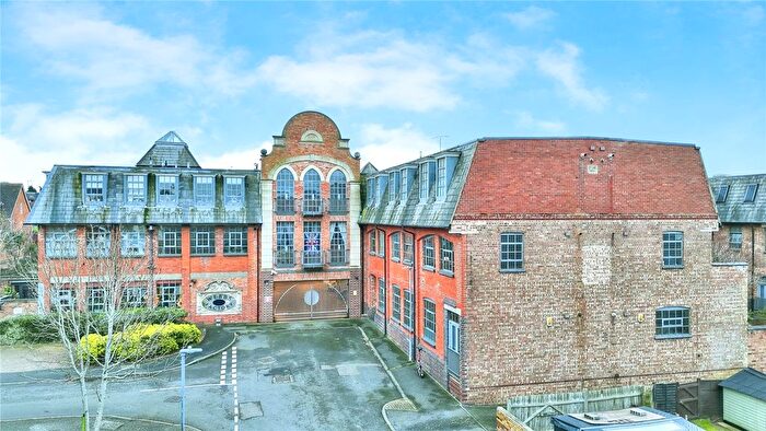 2 Bedroom Flat For Sale In Brockton Street, Northampton, Northamptonshire, NN2