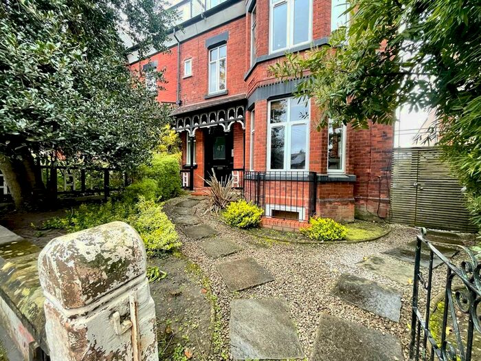 2 Bedroom Apartment To Rent In Zetland Road, Chorlton, M21