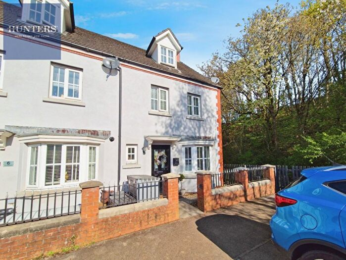 4 Bedroom Town House For Sale In Waldsassen Road, Pencoed, Bridgend, CF35