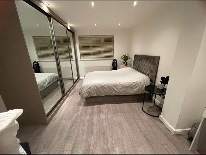 1 Bedroom Property To Rent In Redbridge, E11