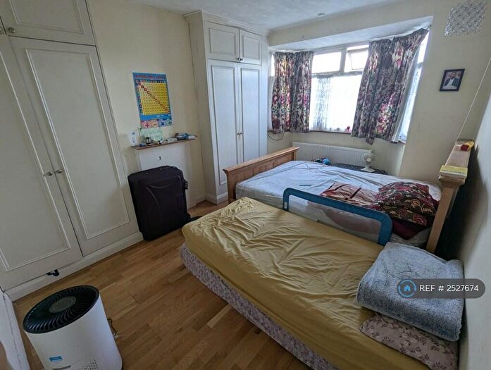 3 Bedroom Semi-Detached House To Rent In Worple Close, Rayners Lane, HA2