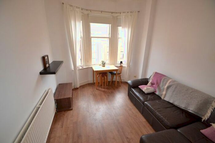 2 Bedroom Flat To Rent In Duke Street, Dennistoun, Glasgow, G31