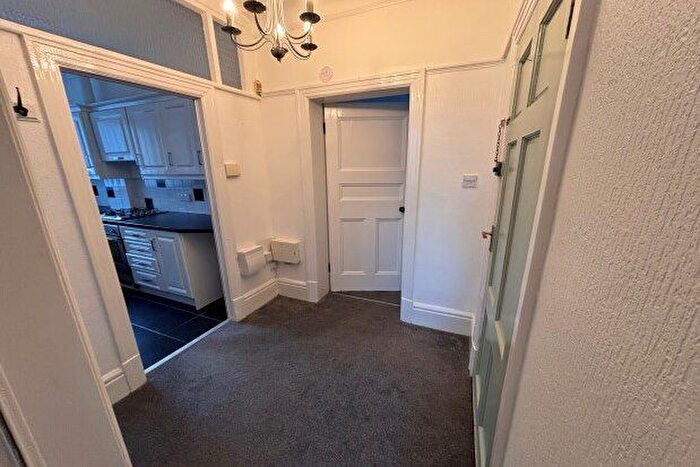 1 Bedroom Flat To Rent In Highfield Road Hollybank Court, Widnes, WA8