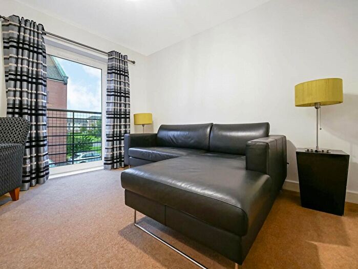 3 Bedroom Terraced House For Sale In Craigend Close, Anniesland, Glasgow, G13