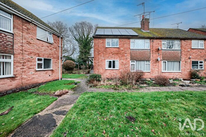 2 Bedroom Maisonette For Sale In Rowleys Green Lane, Coventry, CV6