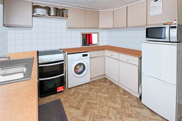 2 Bedroom Detached Bungalow For Sale In Wilby Park, Wilby, Wellingborough, NN8