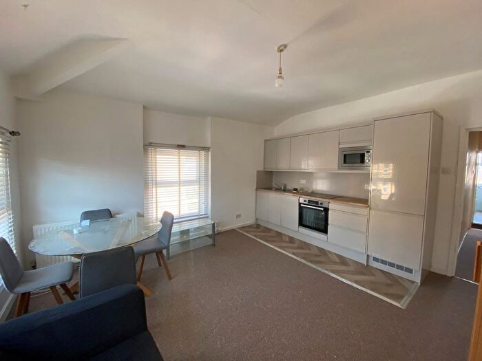 2 Bedroom Flat To Rent In Stamford Street, Liverpool, L7