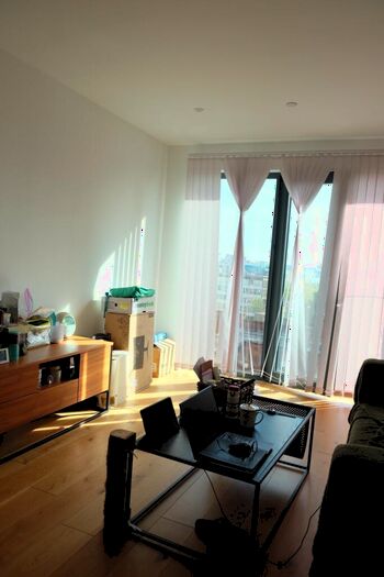 2 Bedroom Flat To Rent In The Axium, Windmill Street, Birmingham, B1