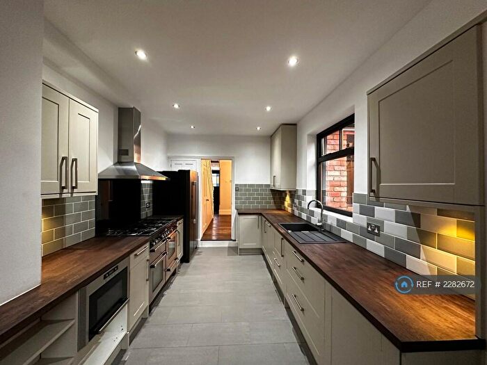 3 Bedroom Terraced House To Rent In Adams Avenue, Northampton, NN1