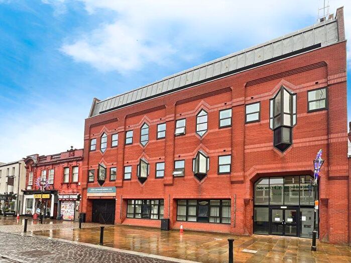 1 Bedroom Apartment For Sale In Stone Cross House, Churchgate, Bolton, BL1