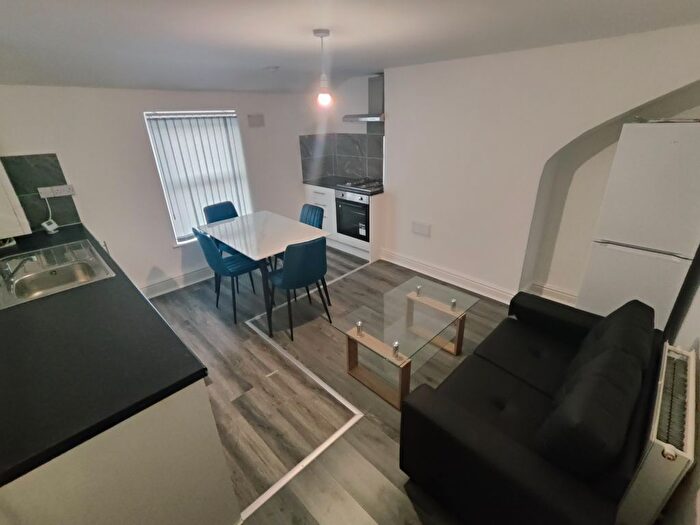 2 Bedroom Flat To Rent In Buckingham Road, Liverpool, L13