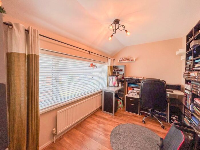 3 Bedroom Terraced House For Sale In Birch Grove, Llanmartin, NP18