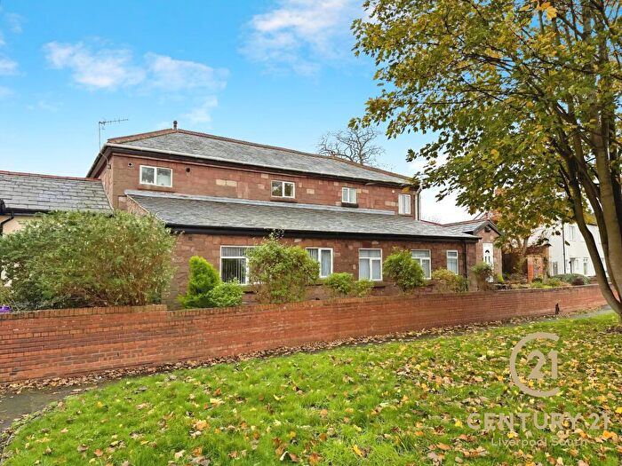 2 Bedroom Flat To Rent In Springwood Court, Liverpool, L19