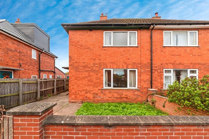3 Bedroom End Terrace House For Sale In Linton Close, Farndon, Newark, NG24