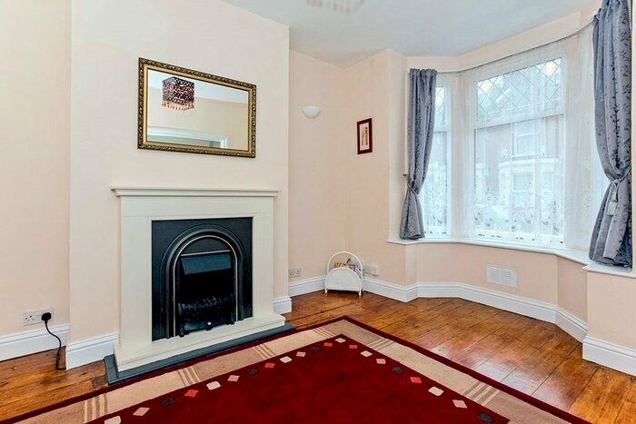 3 Bedroom Detached House To Rent In Highgate Road, Portsmouth, Hampshire, PO3