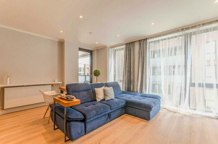 1 Bedroom Flat To Rent In Sailors House, Canary Wharf, London, E14