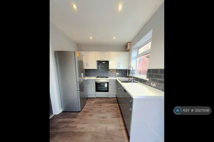 2 Bedroom Flat To Rent In Overfield Road, Newcastle Upon Tyne, NE3