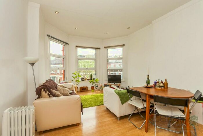 2 Bedroom Flat To Rent In Fordwych Road, West Hampstead, NW2