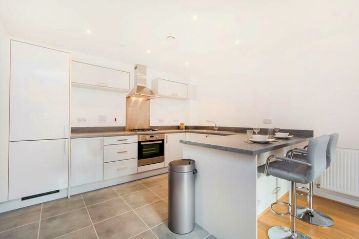 1 Bedroom Flat To Rent In Nihill Place, Croydon, CR0