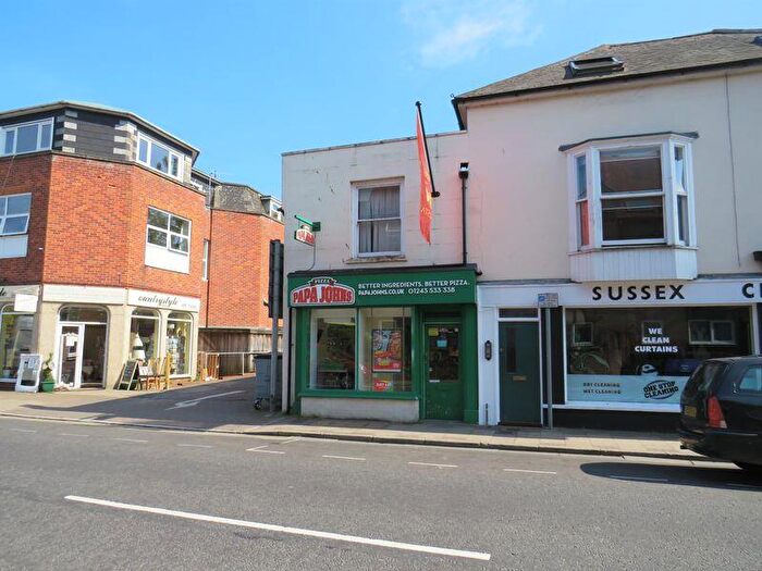 1 Bedroom Flat To Rent In The Hornet, Chichester, PO19