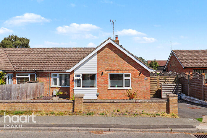 2 Bedroom Semi-Detached Bungalow For Sale In Post Mill Gardens, Woodbridge, IP13