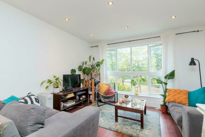 3 Bedroom Maisonette To Rent In Parnell Road, London, E3