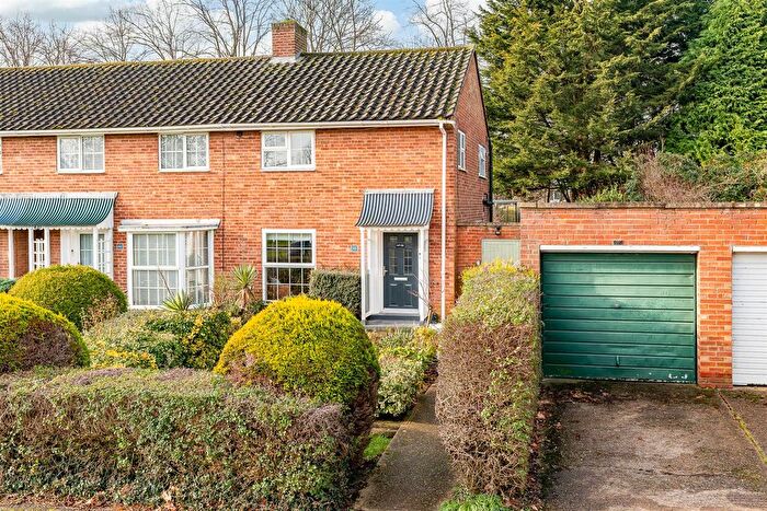 3 Bedroom End Of Terrace House For Sale In Chequers, Welwyn Garden City, AL7