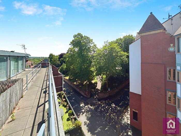 3 Bedroom Flat For Sale In Alexander Court, Dee Lane, Chester, Cheshire, CH3