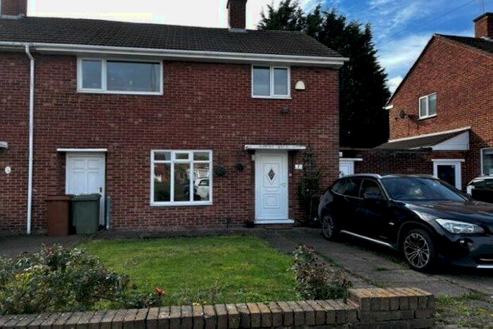 3 Bedroom Property To Rent In Queens Lea, Willenhall, WV12